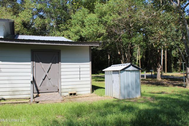 153 Ida Miller Road, Lucedale, MS 39452