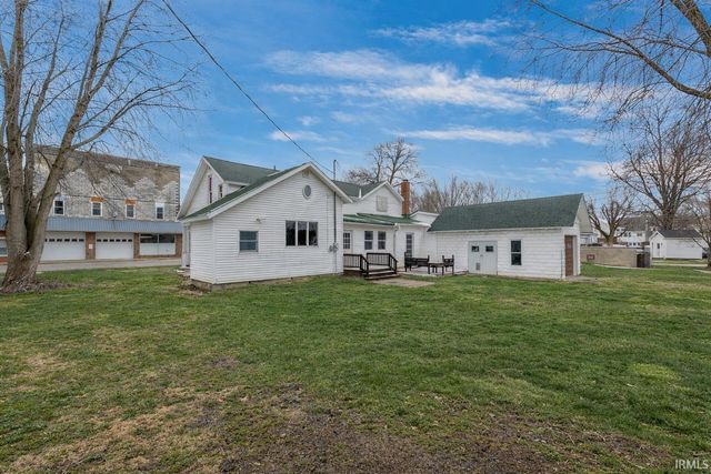 116 S Walnut Street, Etna Green, IN 46524