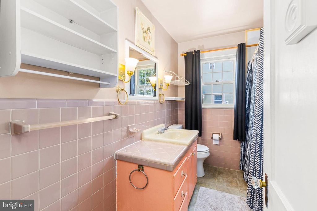 Image 14 of property listing at 419 SOMERSET AVE, Salisbury, MD 21801