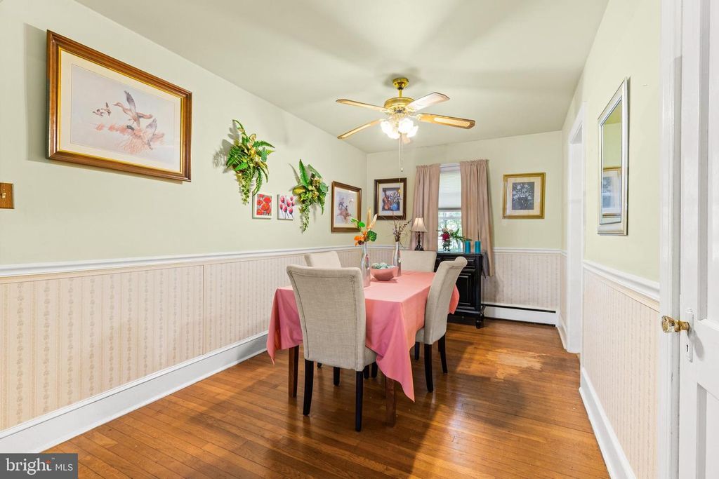 Image 5 of property listing at 419 SOMERSET AVE, Salisbury, MD 21801