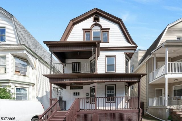 158 N 18Th St, East Orange City, NJ 07017