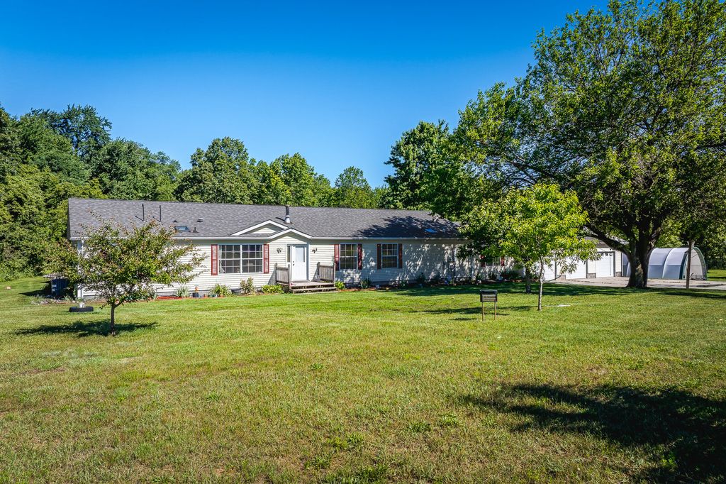 489 E Furness Road, Michigan City, IN 46360