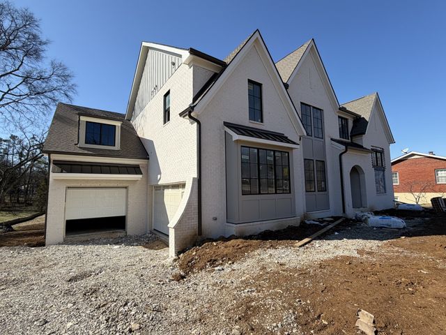 835 Brook Hollow Rd, Nashville, TN 37205