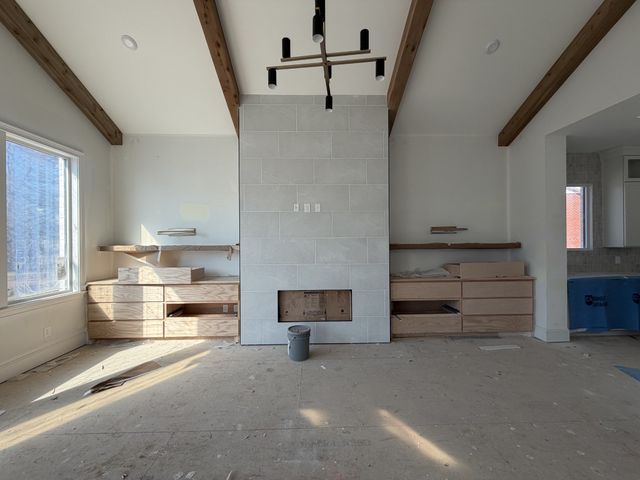 835 Brook Hollow Rd, Nashville, TN 37205