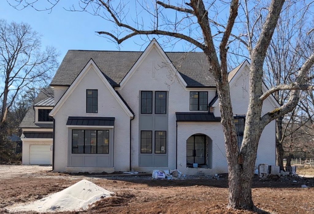 835 Brook Hollow Rd, Nashville, TN 37205