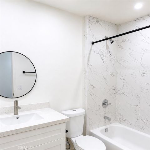 1040 El Camino B, Costa Mesa, CA 92626