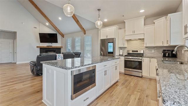 1812 Abbott Lane, Pea Ridge, AR 72751