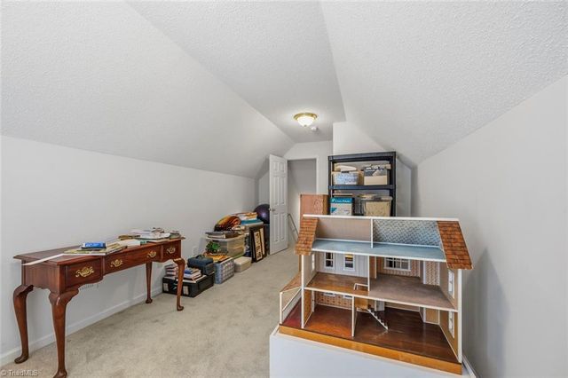 130 Salem Ridge Court, Clemmons, NC 27012