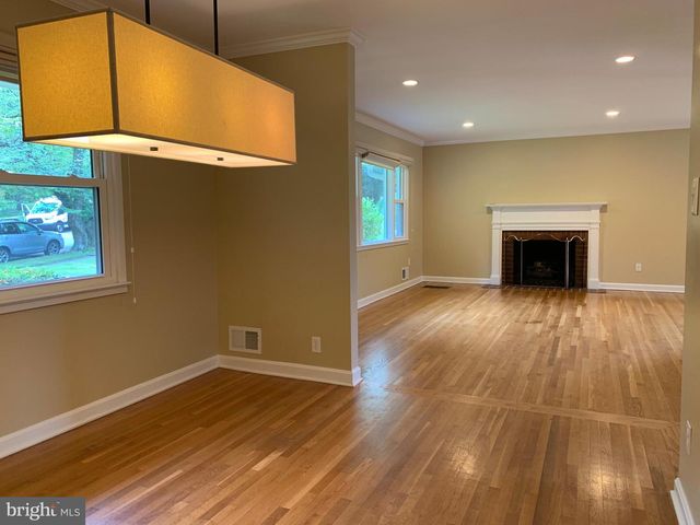 1334 MAYFLOWER DR, Mclean, VA 22101