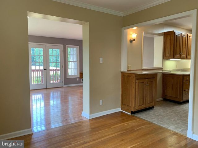 1334 MAYFLOWER DR, Mclean, VA 22101