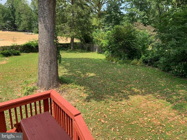 1334 MAYFLOWER DR, Mclean, VA 22101