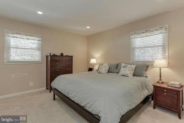 1334 MAYFLOWER DR, Mclean, VA 22101