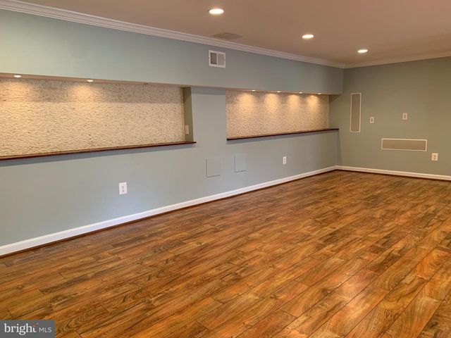 1334 MAYFLOWER DR, Mclean, VA 22101