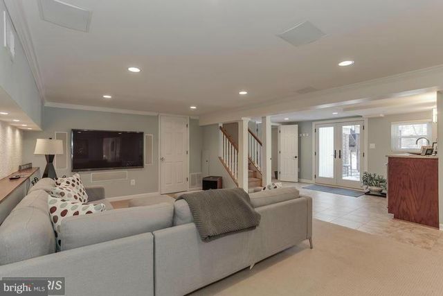 1334 MAYFLOWER DR, Mclean, VA 22101