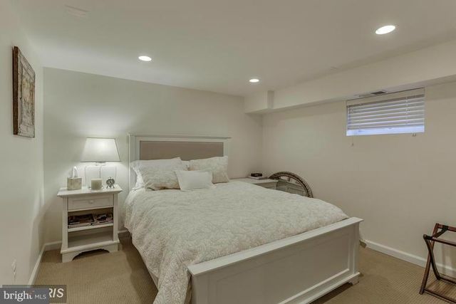 1334 MAYFLOWER DR, Mclean, VA 22101