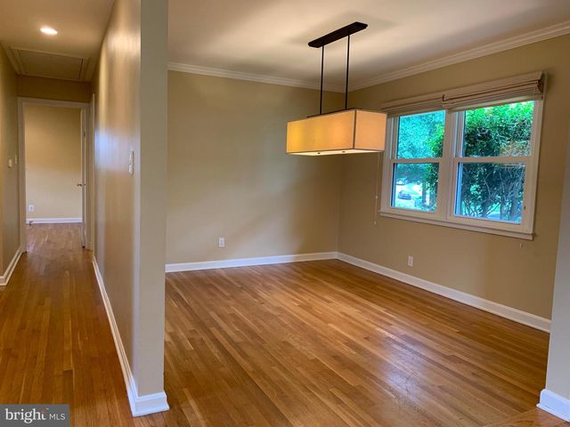 1334 MAYFLOWER DR, Mclean, VA 22101