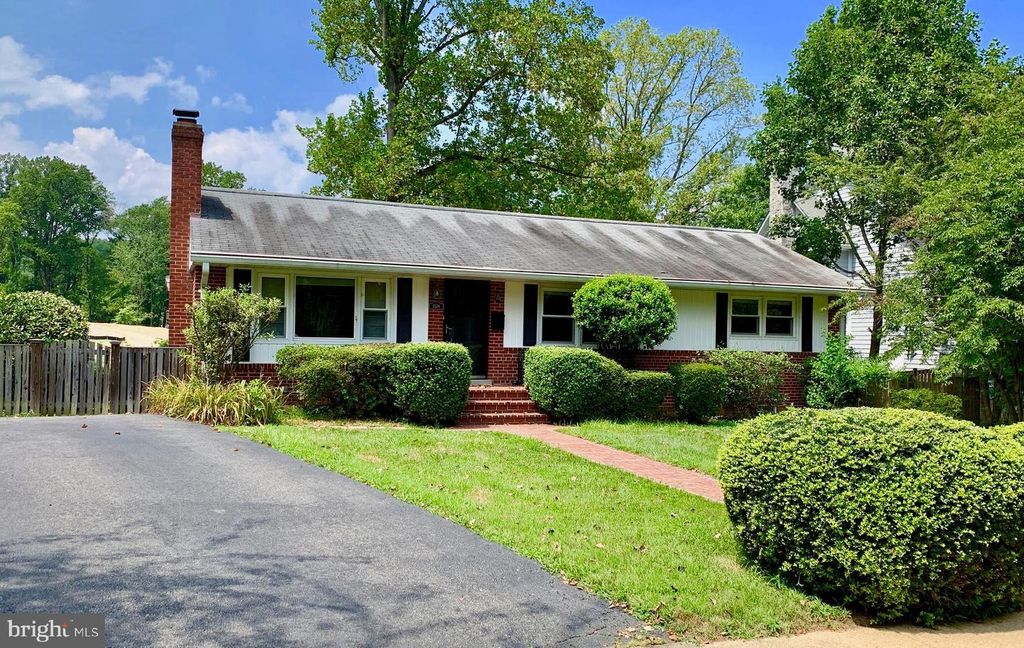 1334 MAYFLOWER DR, Mclean, VA 22101