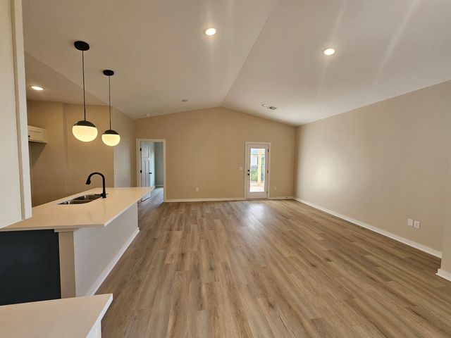 12500 W Northstar St, Maize, KS 67223