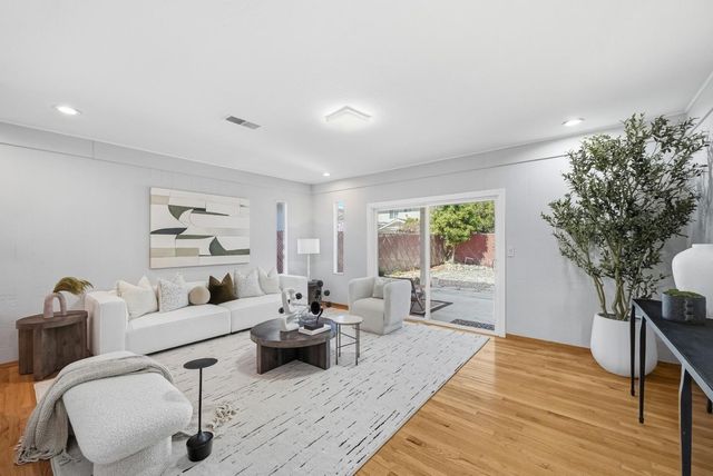 2895 Warburton Avenue, Santa Clara, CA 95051