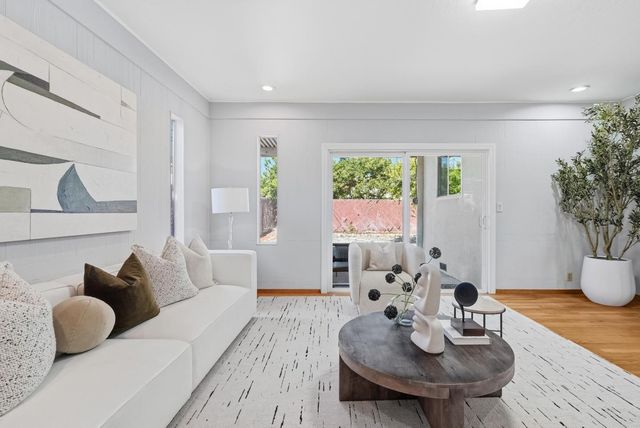 2895 Warburton Avenue, Santa Clara, CA 95051