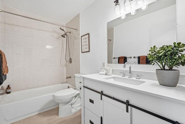 2895 Warburton Avenue, Santa Clara, CA 95051