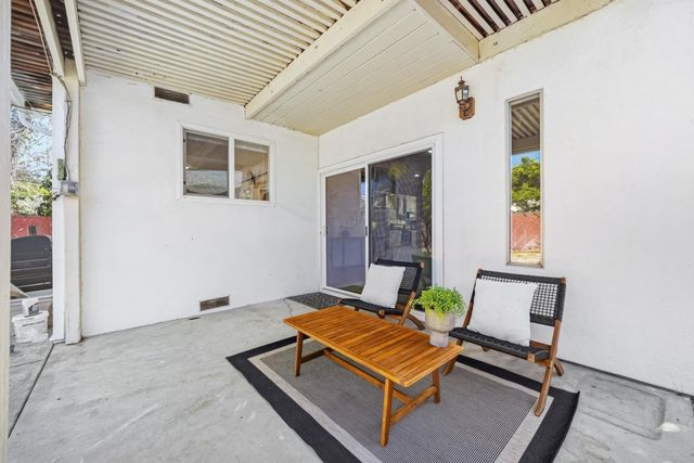 2895 Warburton Avenue, Santa Clara, CA 95051