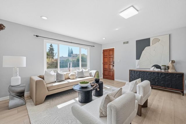 2895 Warburton Avenue, Santa Clara, CA 95051