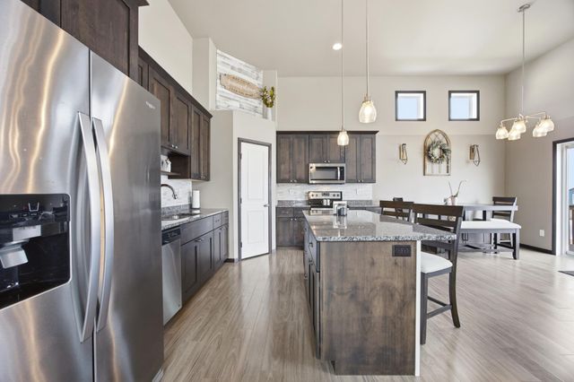 218 5TH Street E, Horace, ND 58047