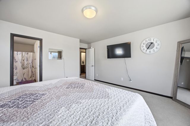 218 5TH Street E, Horace, ND 58047