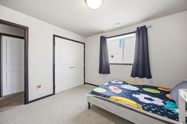 218 5TH Street E, Horace, ND 58047