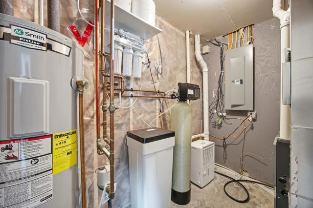 218 5TH Street E, Horace, ND 58047