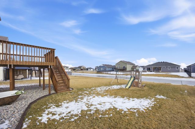 218 5TH Street E, Horace, ND 58047