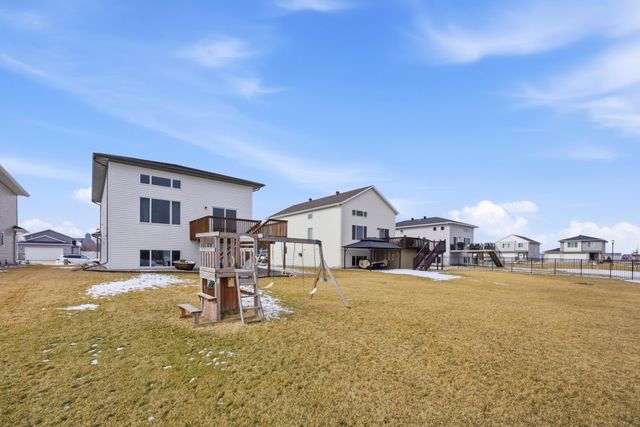 218 5TH Street E, Horace, ND 58047