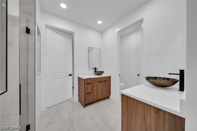 1209 NE 15th TER, Cape Coral, FL 33909