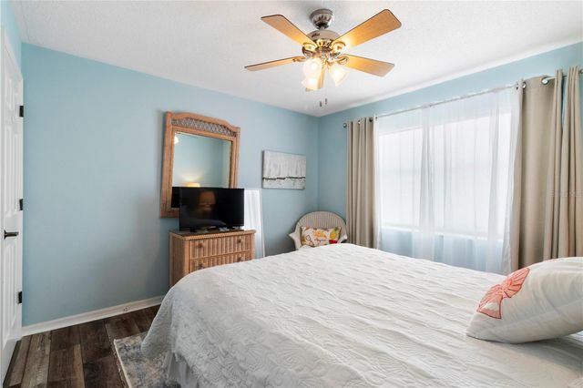 5674 SHEFFIELD GREENE CIRCLE 74, Sarasota, FL 34235