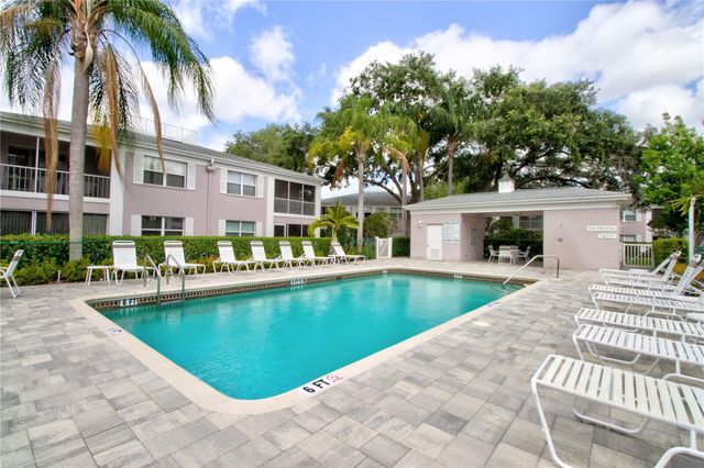 5674 SHEFFIELD GREENE CIRCLE 74, Sarasota, FL 34235