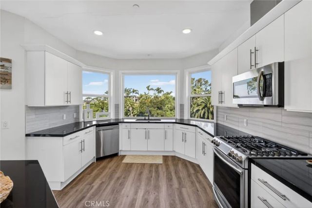 214 Avenida Montalvo 2, San Clemente, CA 92672