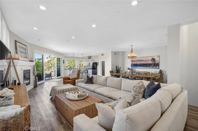214 Avenida Montalvo 2, San Clemente, CA 92672