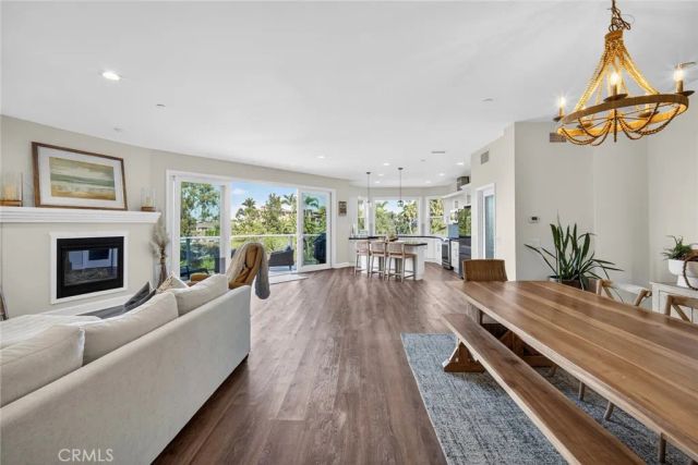 214 Avenida Montalvo 2, San Clemente, CA 92672