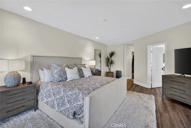214 Avenida Montalvo 2, San Clemente, CA 92672