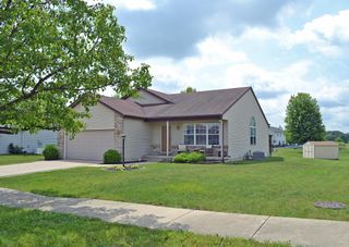 2913 W 84th Place, Merrillville, IN 46410