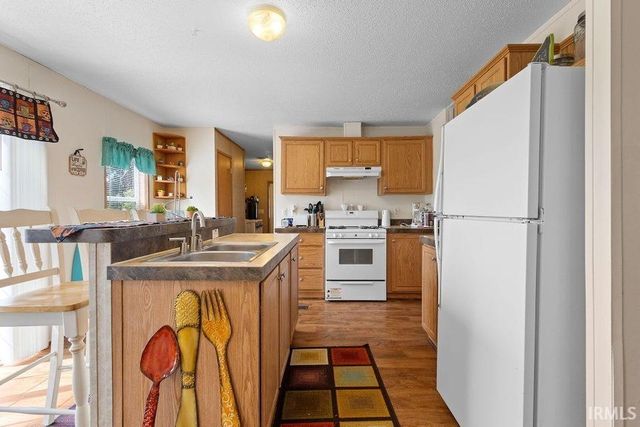 6468 N Bedford Bay Court, Monon, IN 47959