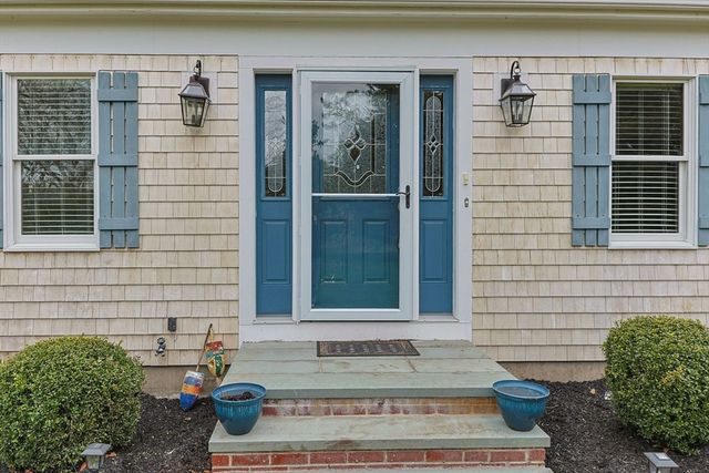 48 Seagull Lane, Dennis, MA 02670