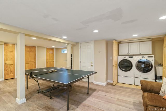 204 Halsey Avenue, Jericho, NY 11753