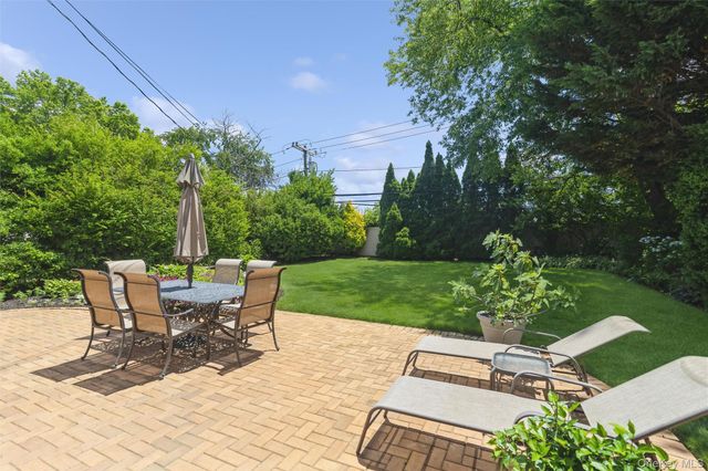 204 Halsey Avenue, Jericho, NY 11753