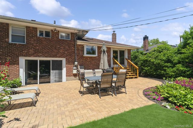 204 Halsey Avenue, Jericho, NY 11753