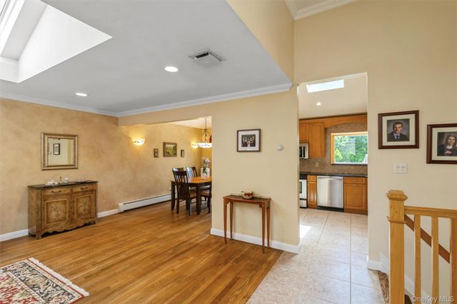 204 Halsey Avenue, Jericho, NY 11753