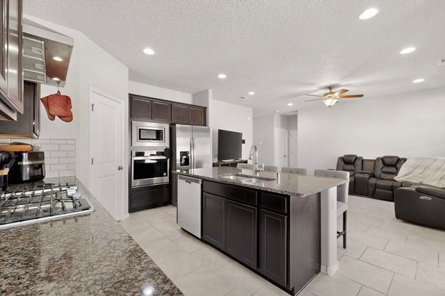 1916 Hubbard Street SE, Albuquerque, NM 87123