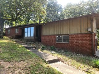 725 Montgomery Street, Clarksville, AR 72830
