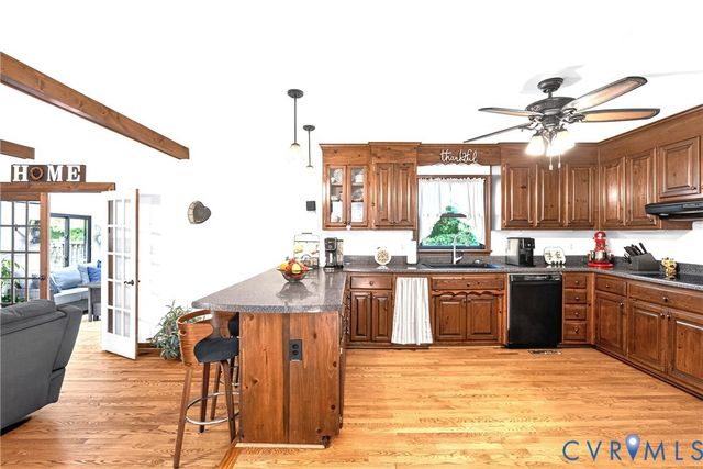 14580 Makenzie Lee Rd, Disputanta, VA 23842